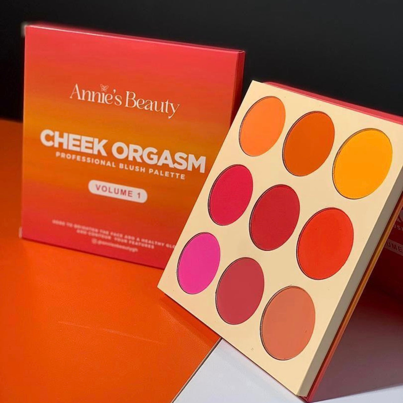 ANNIE’S BEAUTY | Cheek orgasm